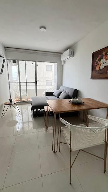 En Torre Primi Apartamento *